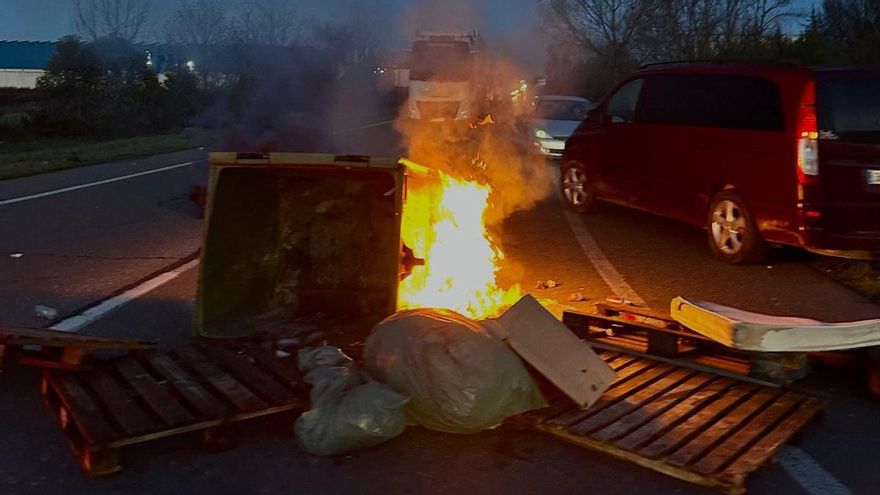 Corte de carreteras durante la huelga