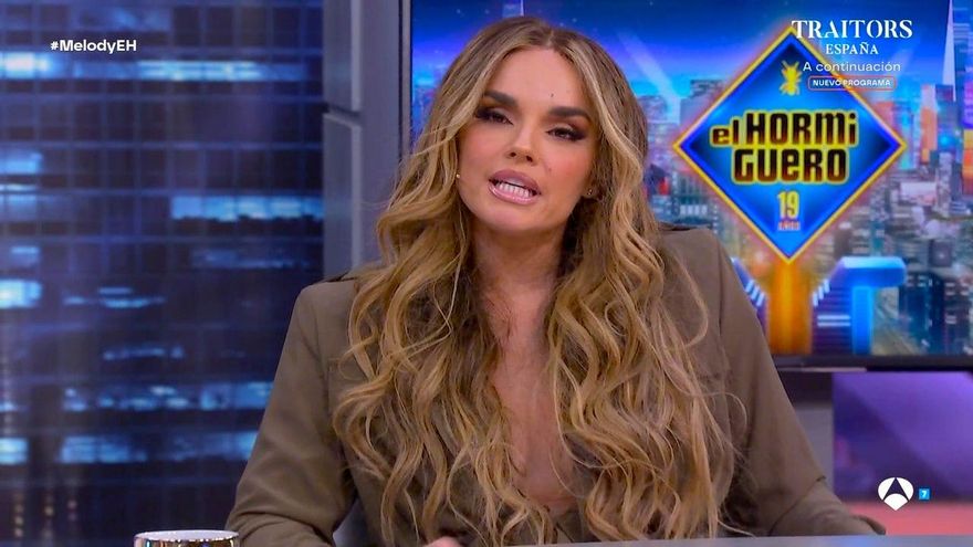 Melody hizo la actuación que no pudo en Eurovisión, y Motos quiso "restablecer la verdad" sobre su entrevista