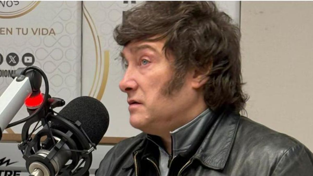 Javier Milei visitó los estudios de radio Mitre este 1 de octubre de 2025.
