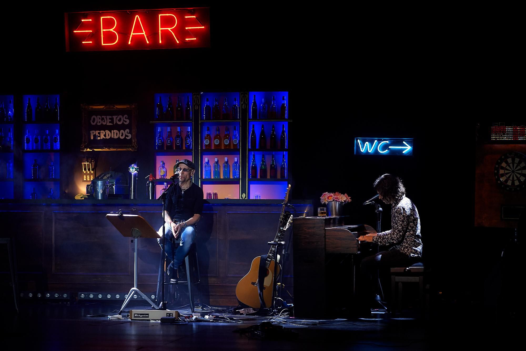 Fito Cabrales y Rulo cantaron 'Mi cenicienta en formato acústico. | EL REY LAGARTÓN