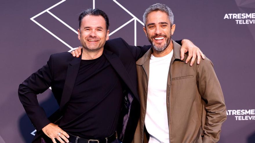 López y Leal se "pican" en su nuevo programa en Antena 3: "Los castigos podrían estar diseñados por Mediaset"