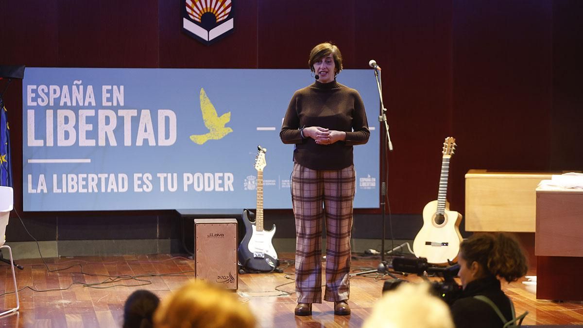 La periodista María José Martínez dirigió el acto