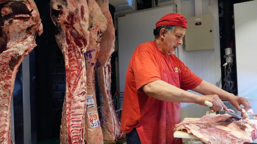 Carne vacuna: frigoríficos alertaron sobre una de las peores caídas en el consumo en 30 años