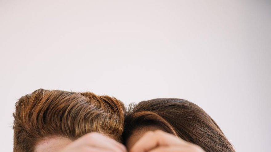 ¿Qué son las parejas DADT? El modelo de relación abierta en el que se pacta no contarse todo