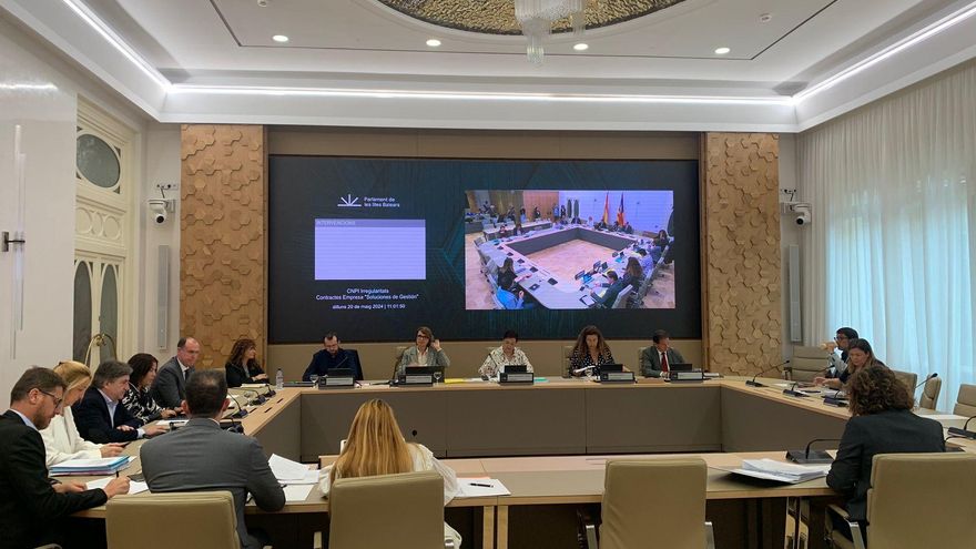 El exsubdirector de compras asegura que el Govern de Armengol reclamó "a tiempo" el sobrecoste de las mascarillas