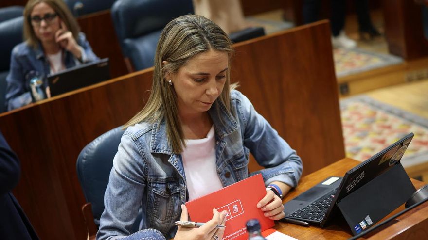 La portavoz del grupo socialista en la Asamblea, Mar Espinar, durante un pleno en la Asamblea de Madrid, este jueves.