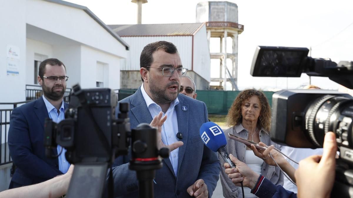 Barbón pide "poner pie en pared" contra la violencia y critica las condenas no incondicionales