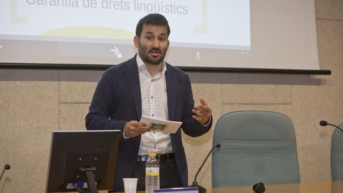 Gobierno valenciano asegura que la oficina de derechos lingüisticos no será una "policía"