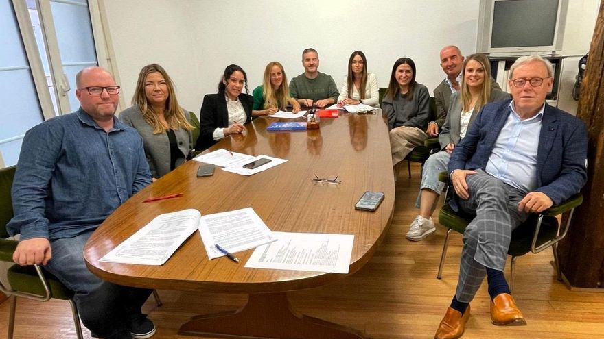 Firma del nuevo convenio del comercio textil