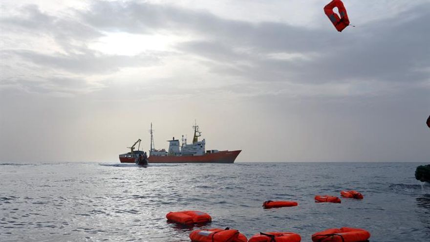 Patrulleras libias interceptan a 506 migrantes en el Mediterráneo