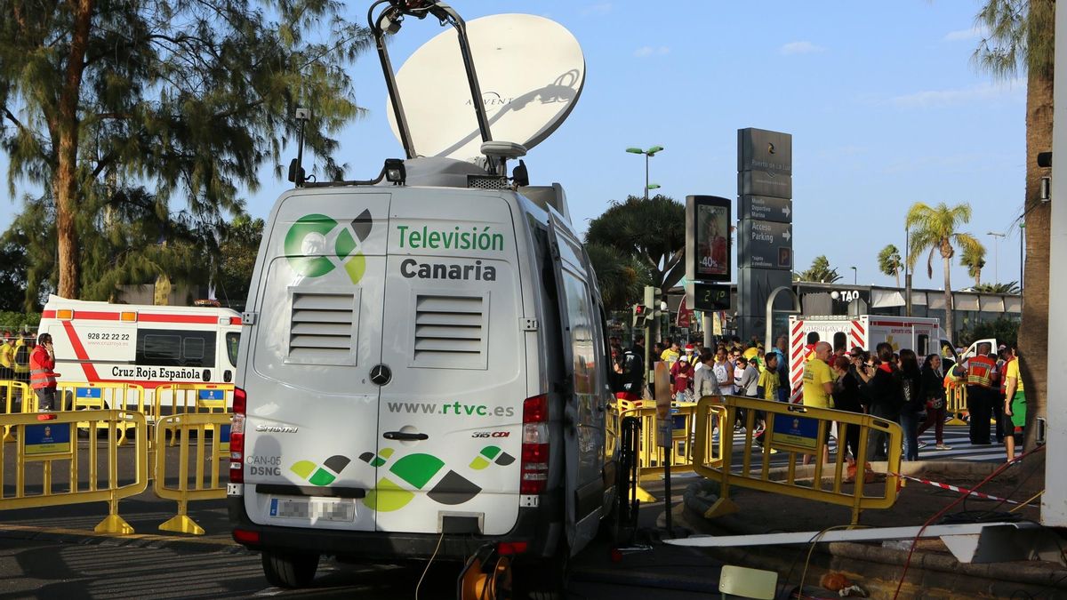 Unidad móvil de la Televisión Canaria, en una imagen de archivo.