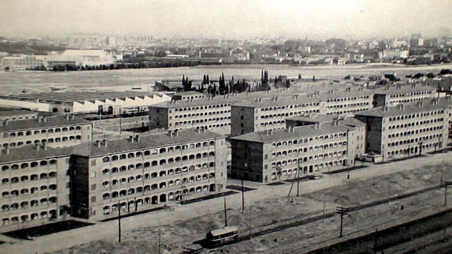 Imagen antigua de la colonia San Cristobal de trabajadores de la EMT