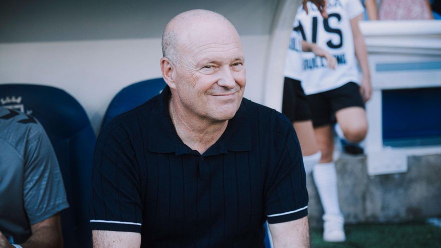 Mel quiere mejorar “la salida del balón desde atrás” del Tenerife