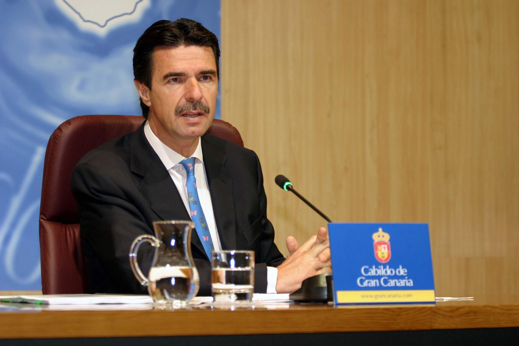 José Manuel Soria en junio de 2004, cuando era presidente del Cabildo