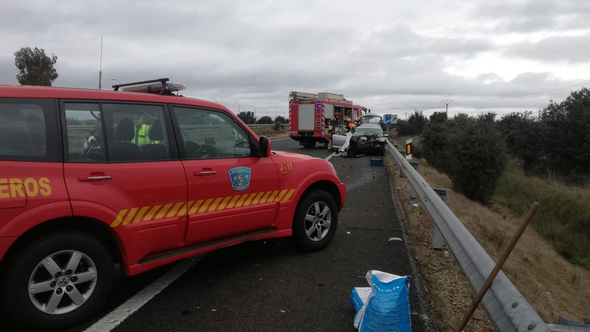 Dotaciones del SEPEI de Trujillo y el jefe de Parque de Cáceres han intervenido en las labores de excarcelación