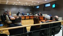Los imputados justifican los contratos 'a dedo' con Margüello para salvar el colapso en las listas de espera