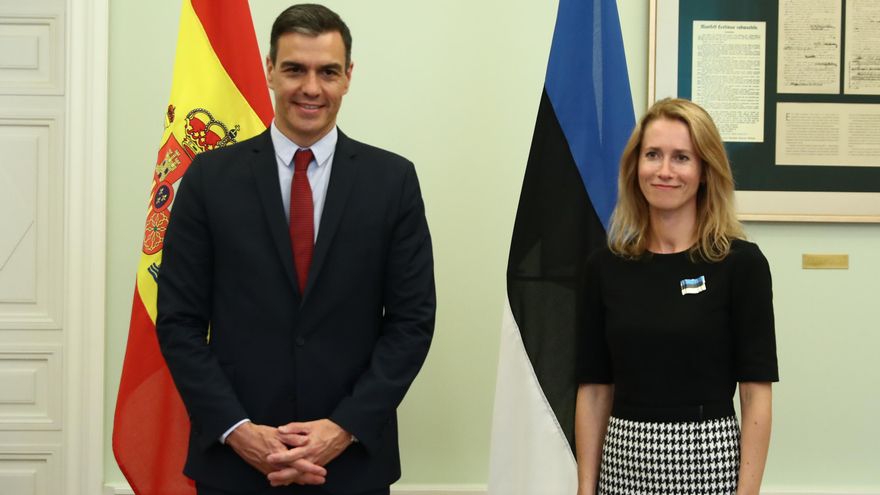 Sánchez descarta el toque de queda y dice que las comunidades tienen herramientas para afrontar el aumento de contagios