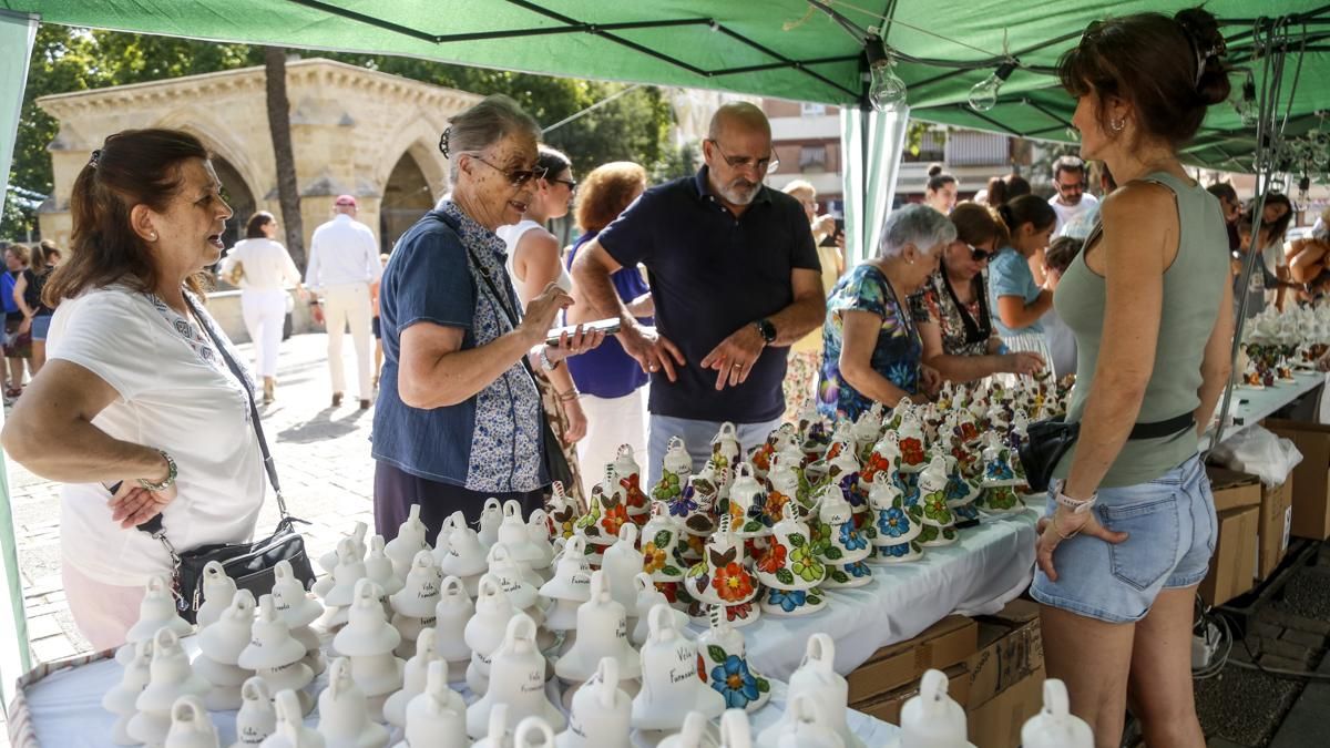 Salmorejá y ambiente en la Velá el día de la Fuensanta