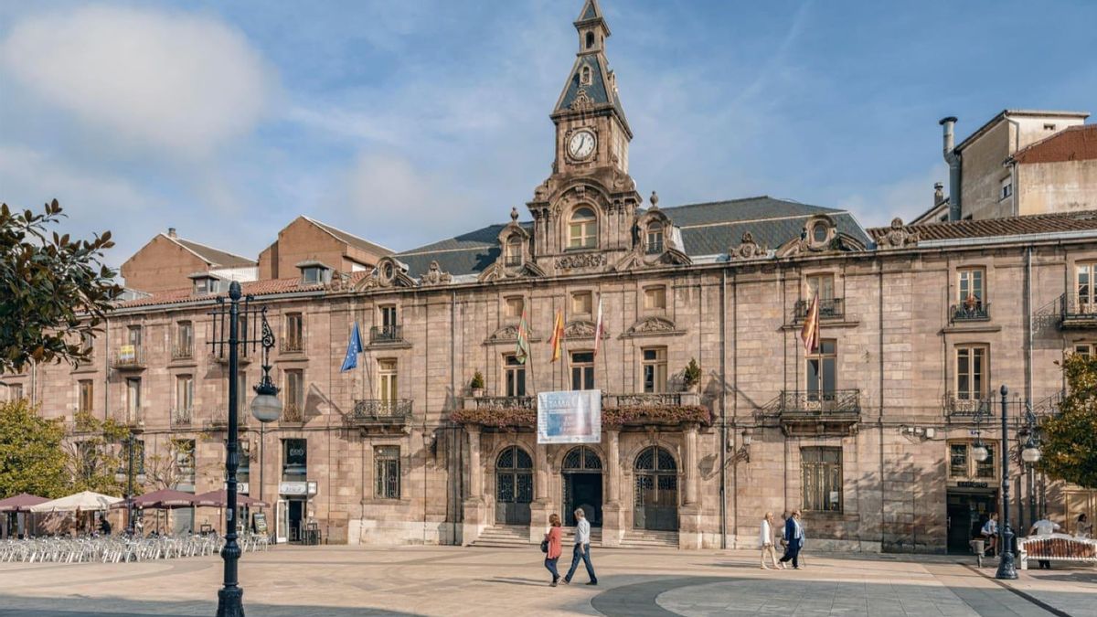 Torrelavega compra 946 metros cuadrados de pista desmontable en su plan turístico