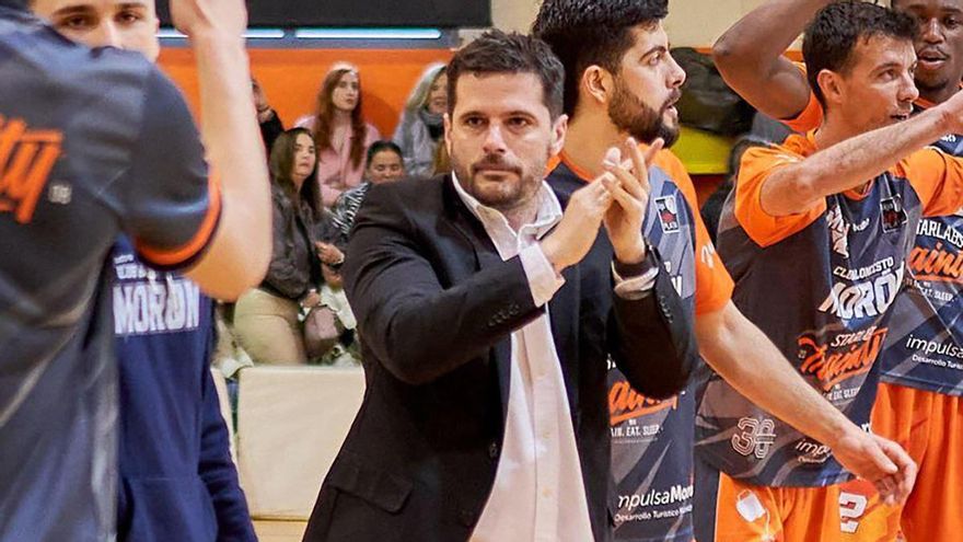 José Santaella seguirá al frente del CB Morón en Primera FEB