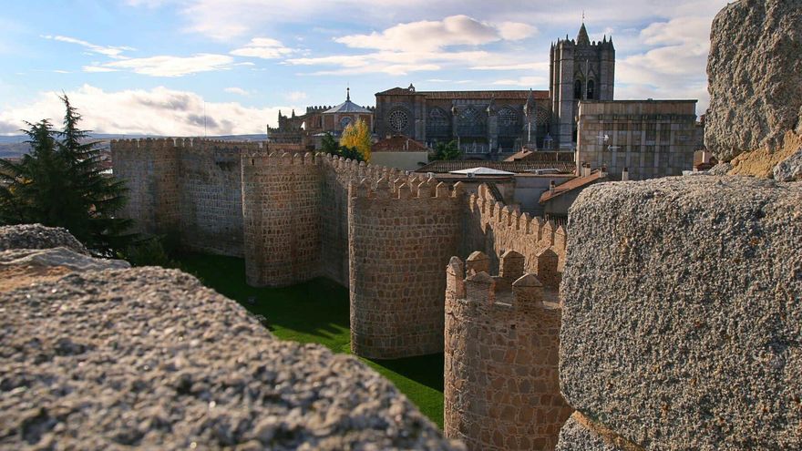 300 kilómetros separan a las dos primeras catedrales góticas construidas en toda la península