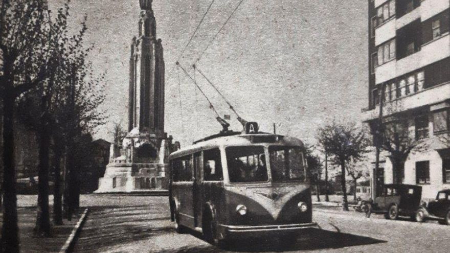 Un trolebus en Bilbao en 1940