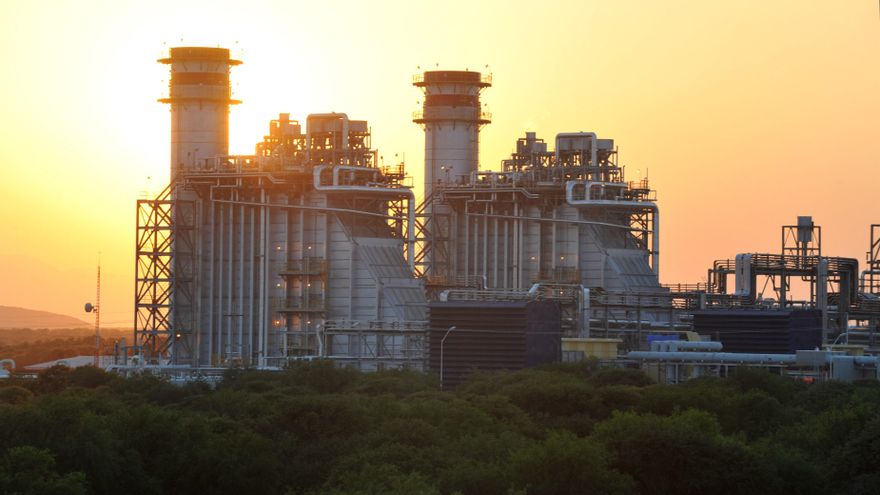 El precio de la luz cae apenas un 1% este sábado pese a la menor demanda del fin de semana