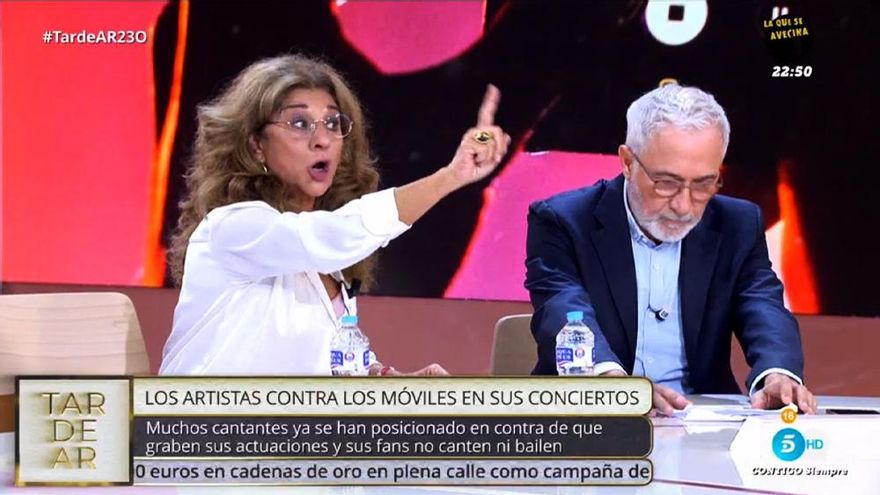 Enfado de Lolita con Beatriz Archidona en 'TardeAR': "Perdóname, pero ahí me has tocado mi trabajo"