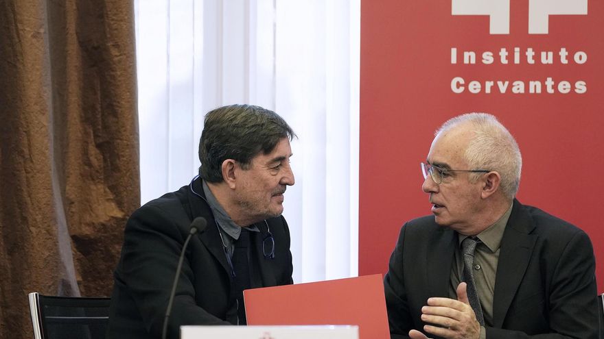 El Instituto Cervantes dispuesto a ofertar cursos de asturiano en sus centros