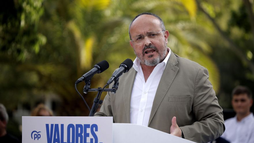 Archivo - El presidente del Partido Popular catalán, Alejandro Fernández, interviene durante un acto del Partido Popular, a 31 de mayo de 2025, en Castelldefels, Barcelona, Catalunya (España).