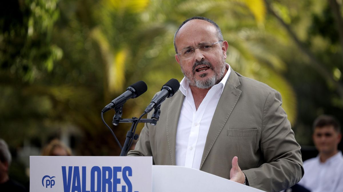 Archivo - El presidente del Partido Popular catalán, Alejandro Fernández, interviene durante un acto del Partido Popular, a 31 de mayo de 2025, en Castelldefels, Barcelona, Catalunya (España).