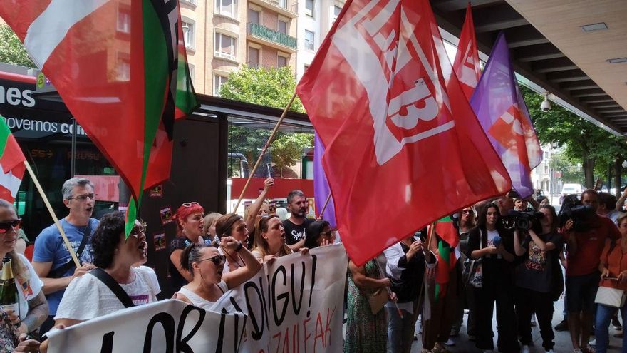 Fin al conflicto de las trabajadoras subcontratadas de la limpieza de Osakidetza pendiente de la firma del convenio