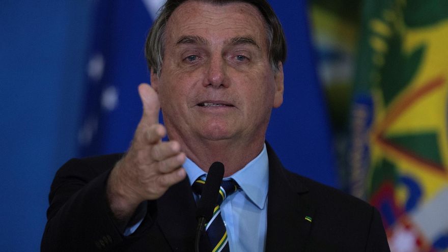 Multan a Bolsonaro por provocar aglomeración en plena pandemia