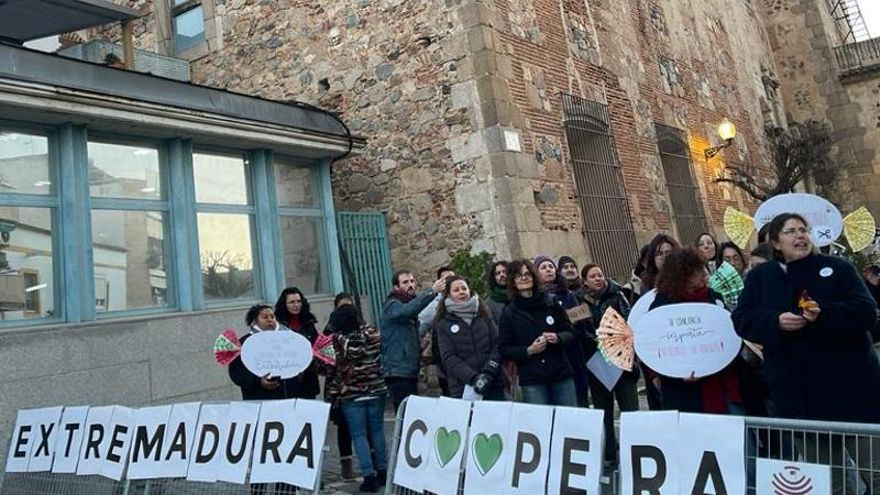Las ONG extremeñas denuncian un recorte del 87% en las ayudas de educación para la ciudadanía