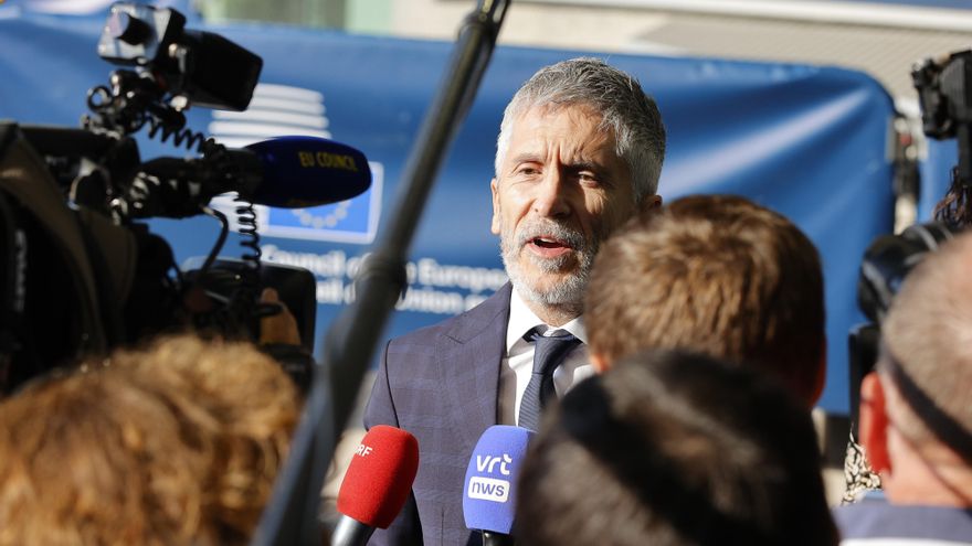 España pide acuerdo hoy “sí o sí” de países de la UE sobre asilo para evitar “fracaso”