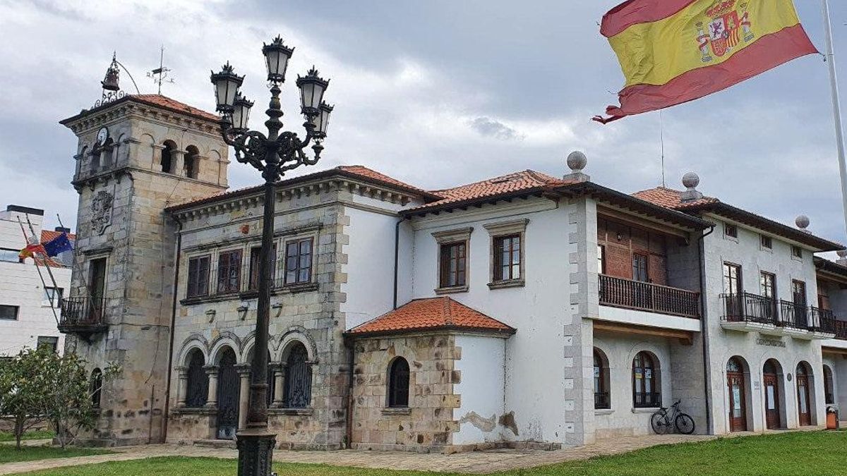 El Ayuntamiento de Santa María de Cayón exige a Nestlé que garantice el futuro de la planta de La Penilla
