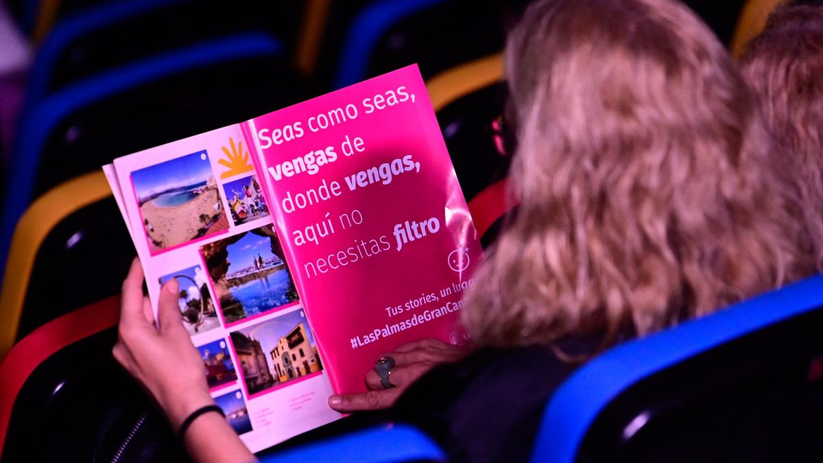 Nueva guía turística de Las Palmas de Gran Canaria, presentada este lunes en la sala de cine del Museo Elder de la Ciencia y la Tecnología.