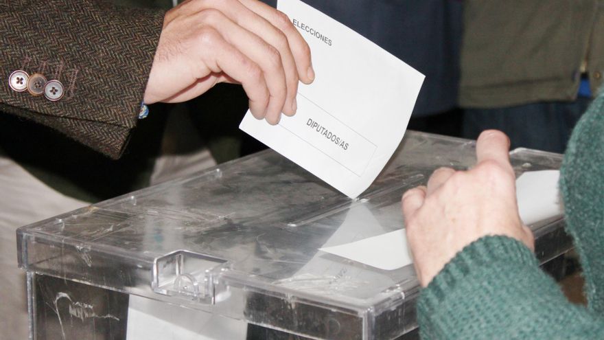 Archivo - VOTO , VOTACIONES , URNA