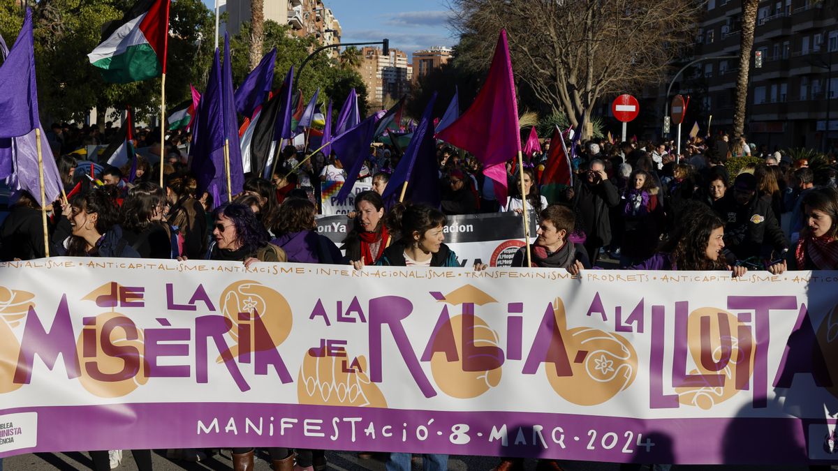 Manifestación con motivo del Día de la Mujer en Valencia.