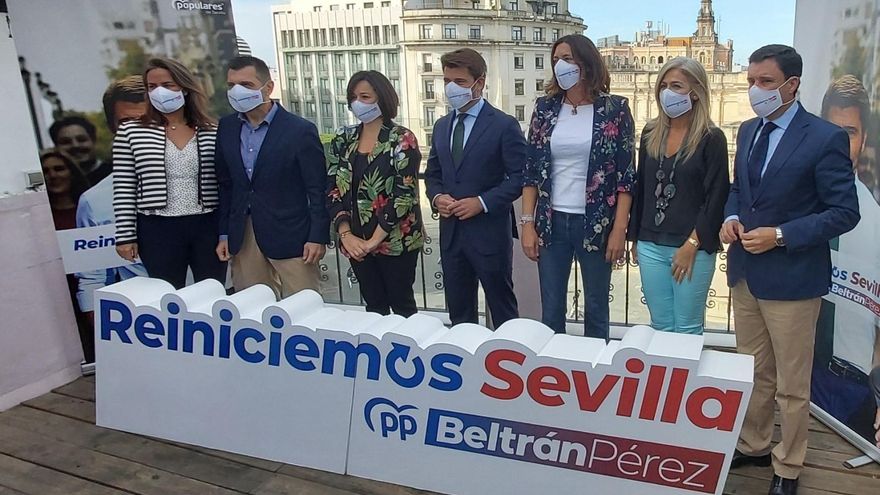 El PP de Sevilla no logra los apoyos para relegar a su portavoz en la capital sin dinamitar el grupo municipal
