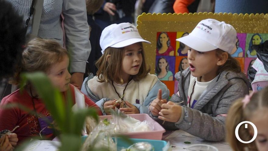 Los pequeños de la casa ‘llegan’ a la Universidad para romper estereotipos relacionados con la ciencia