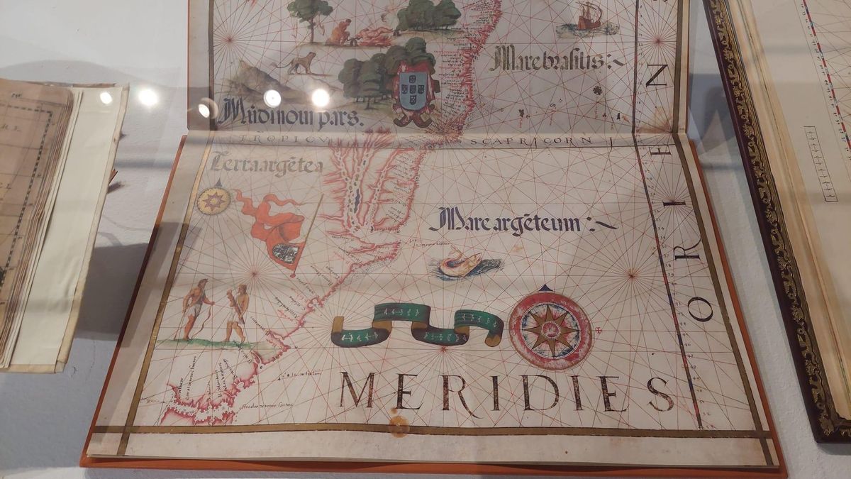 La muestra narra la expedición de Magallanes y Elcano a través de 65 piezas