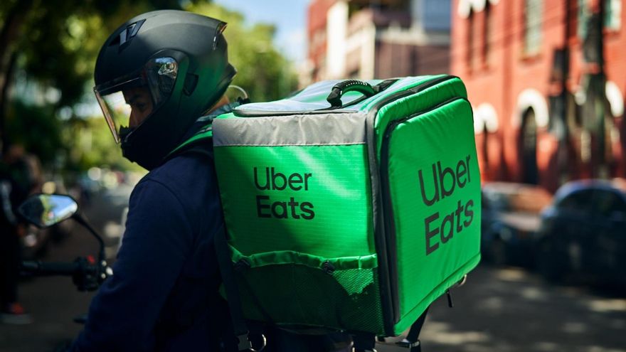 Trabajo estudia activar la vía penal contra Uber Eats a principios de año por el abuso de falsos autónomos