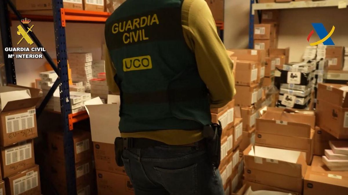 Desarticulada una organización por el fraude de más de 20 millones de euros en el IVA de la comercialización de teléfonos móviles