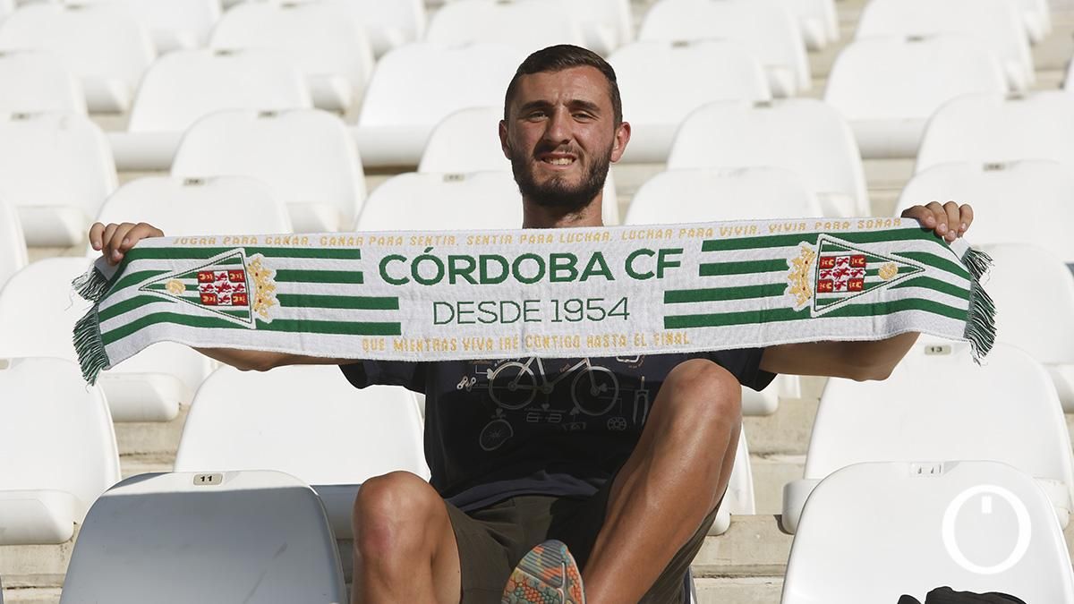 Grada Blanquiverde del encuentro entre el Córdoba CF y AD Mérida