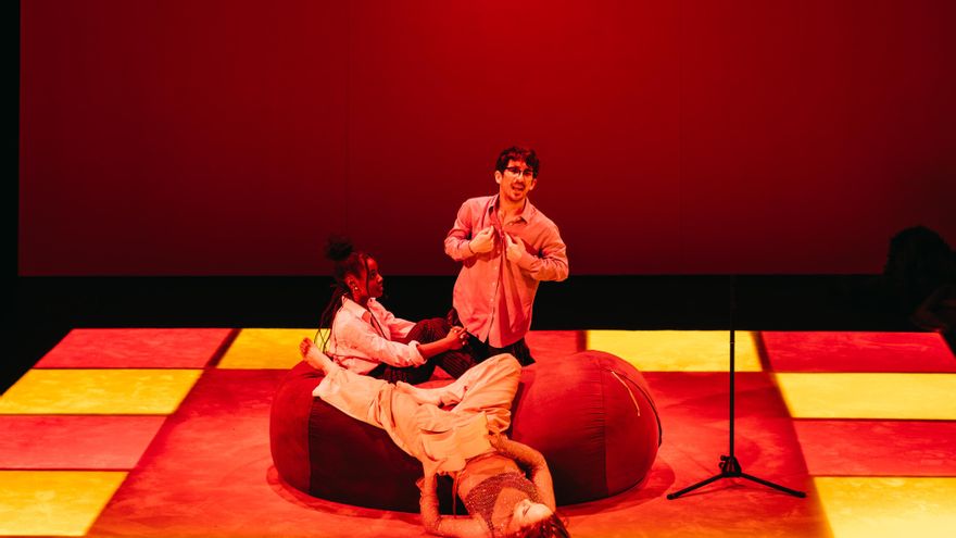 Representación de 'Cristo está en Tinder'