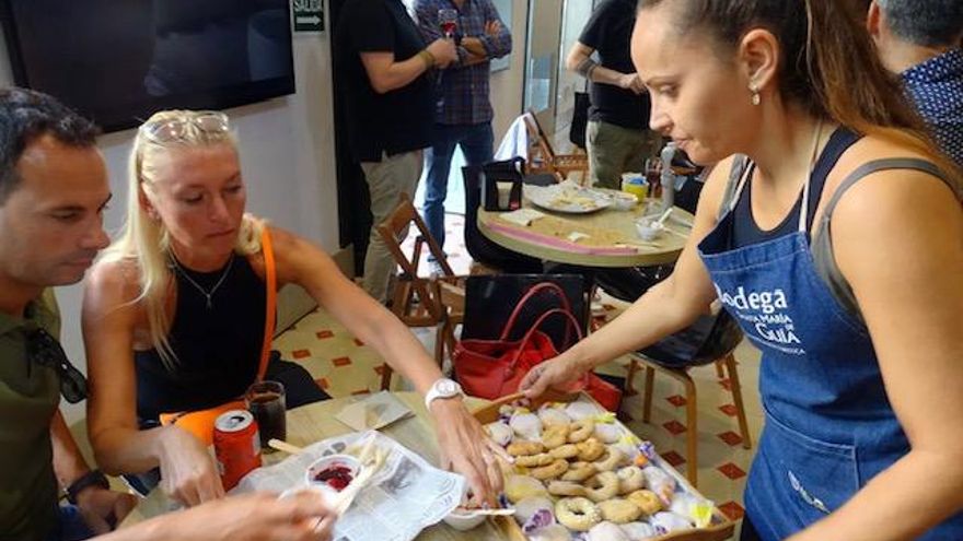 Yohana, en la Bodega de Guía