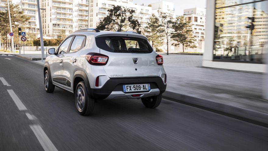 Equipado con una batería de 26,8 kWh, el Dacia Spring puede recorrer 230 kilómetros.