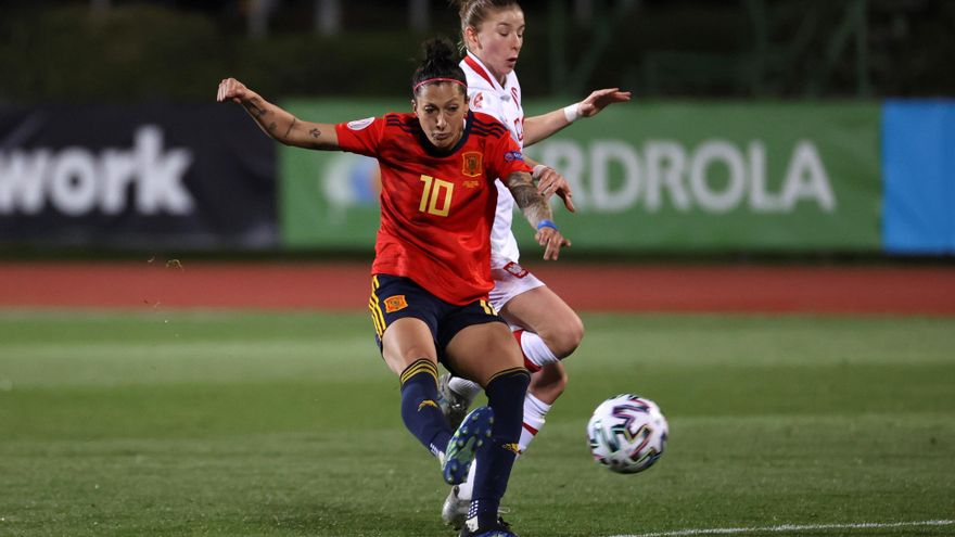 Rubiales usa un vídeo de la celebración de Jenni Hermoso en el bus tras ganar el Mundial para defenderse ante la FIFA