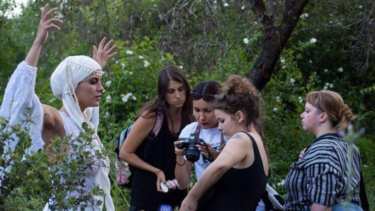 Buscan mecenas para completar un proyecto audiovisual sobre la metamorfosis femenina
